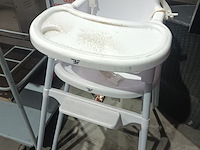 Lot 59 - pvc kinderstoel. 2 stuks - afbeelding 1 van  3