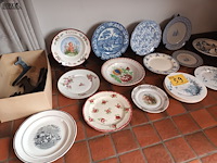 Lot 59 - sierborden. 19 stuks - afbeelding 1 van  7