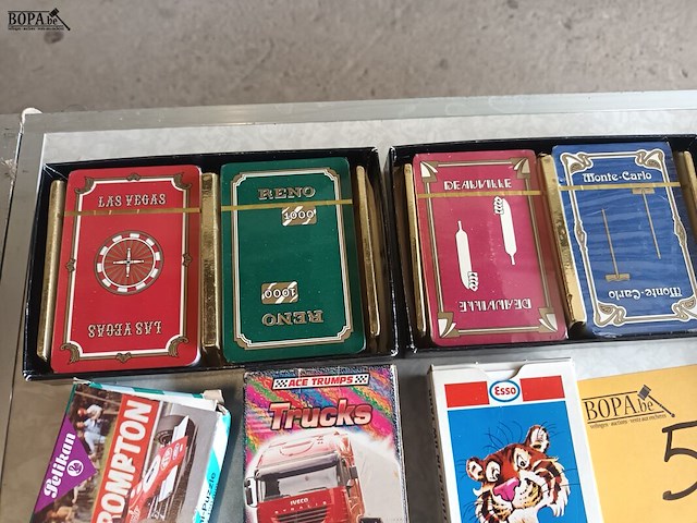 Lot 59 - speelkaarten. 5 stuks - afbeelding 2 van  4