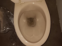 Lot 59 - toilet. 2 stuks - afbeelding 3 van  3