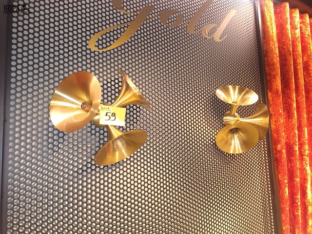 Lot 59 - trompet wandverlichting. 2 stuks - afbeelding 1 van  4