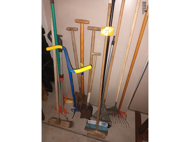 Lot 59 - tuingereedschap. 14 stuks - afbeelding 1 van  3