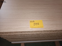 Lot 595 - melamine panelen. 18 stuks - afbeelding 3 van  3