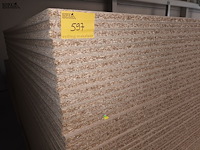 Lot 597 - melamine panelen. 74 stuks - afbeelding 4 van  4