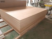 Lot 599 - melamine panelen. 39 stuks - afbeelding 1 van  3