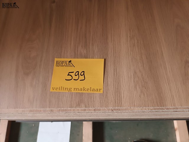 Lot 599 - melamine panelen. 39 stuks - afbeelding 3 van  3