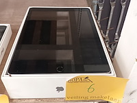 Lot 6 - apple ipad - afbeelding 1 van  4
