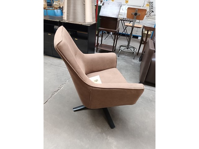 Lot 6 - armstoel op draaipoot - afbeelding 3 van  4