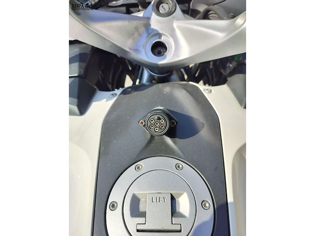 Lot 6 - bmw r 1200 rt (2017-chass.wb10a0306hz258939) - afbeelding 11 van  11