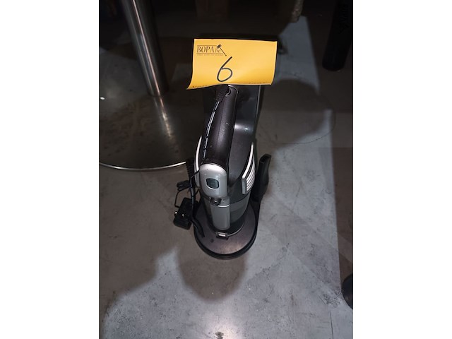 Lot 6 - draadloze stofzuiger hyundai - afbeelding 1 van  4