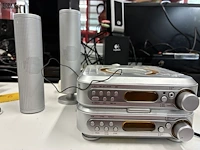Lot 6 - fm radio cd compact disc player - afbeelding 1 van  6