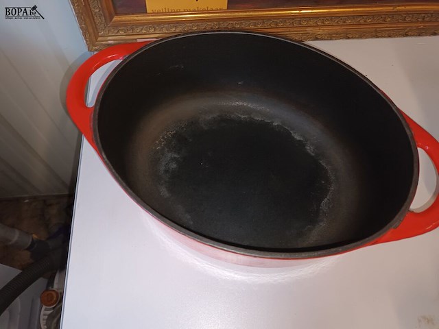 Lot 6 - gietijzeren kookpotten. 2 stuks - afbeelding 5 van  5