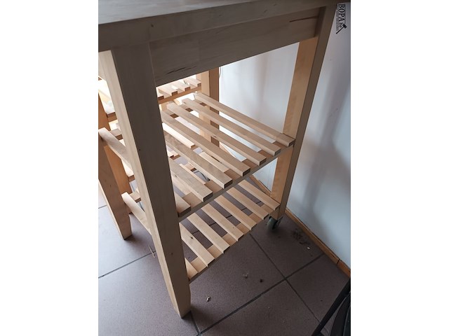 Lot 6 - houten bijzettafel - afbeelding 2 van  3