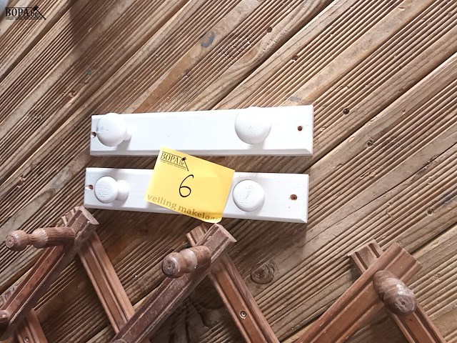 Lot 6 - houten kapstok. 3 stuks - afbeelding 3 van  3