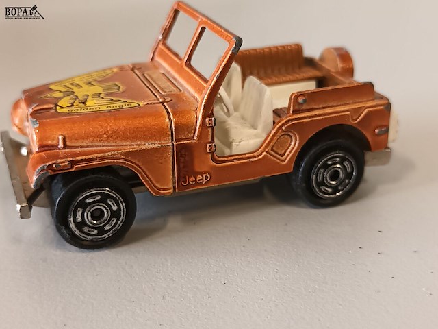 Lot 6 - jeeps op schaal. 7 stuks - afbeelding 10 van  12