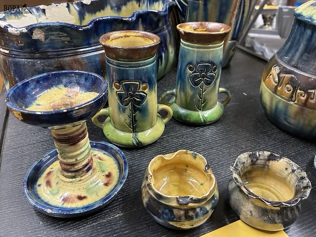 Lot 6 - lot antiek vlaams aardewerk - afbeelding 2 van  4
