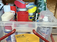 Lot 6 - lot lijm en olie - bison, pattex en wd40 - afbeelding 1 van  2