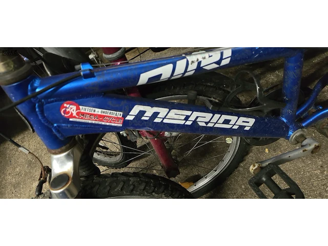 Lot 6 - lot van 3 kinderfietsen - afbeelding 3 van  8