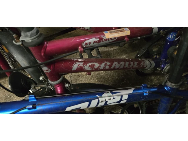 Lot 6 - lot van 3 kinderfietsen - afbeelding 4 van  8