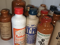 Lot 6 - miniatuur aardewerk kruiken. 29 stuks - afbeelding 2 van  5