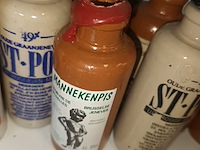 Lot 6 - miniatuur aardewerk kruiken. 29 stuks - afbeelding 3 van  5