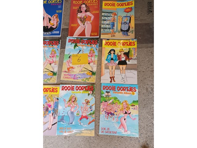 Lot 6 - rooie oortjes. 9 stuks - afbeelding 3 van  4