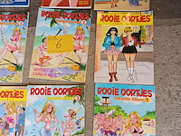 Lot 6 - rooie oortjes. 9 stuks - afbeelding 3 van  4