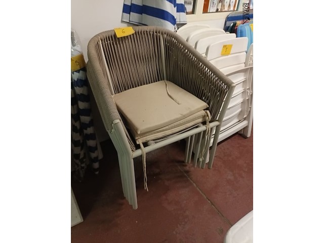 Lot 6 - stoel geweven touw beige. 6 stuks - afbeelding 1 van  4