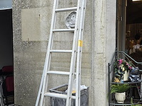 Lot 6 - uitschuifbare ladder 2 x 12 treden
