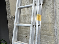 Lot 6 - uitschuifbare ladder 2 x 12 treden - afbeelding 4 van  5