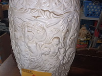 Lot 6 - vaas met paraplu’s - afbeelding 3 van  4