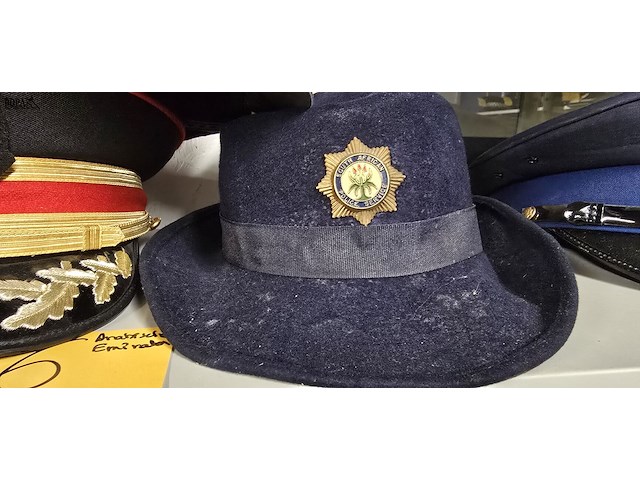 Lot 6 - verenigde arabische emiraten 3 stuks - afbeelding 4 van  4