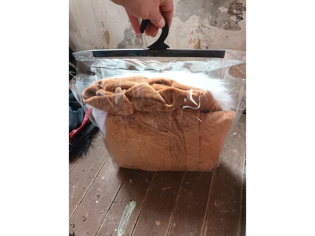 Lot 6 - verkleedpak bunny - afbeelding 2 van  3