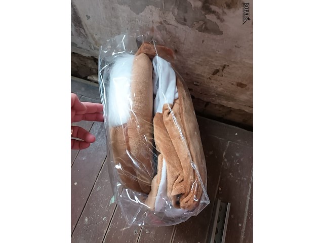 Lot 6 - verkleedpak bunny - afbeelding 3 van  3