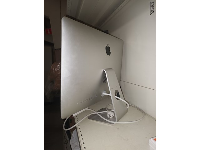 Lot 60 - apple imac - afbeelding 2 van  3