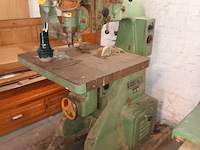 Lot 60 - bovenfreesmachine - afbeelding 1 van  3