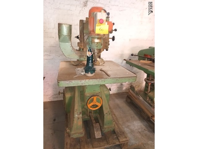 Lot 60 - bovenfreesmachine - afbeelding 3 van  3