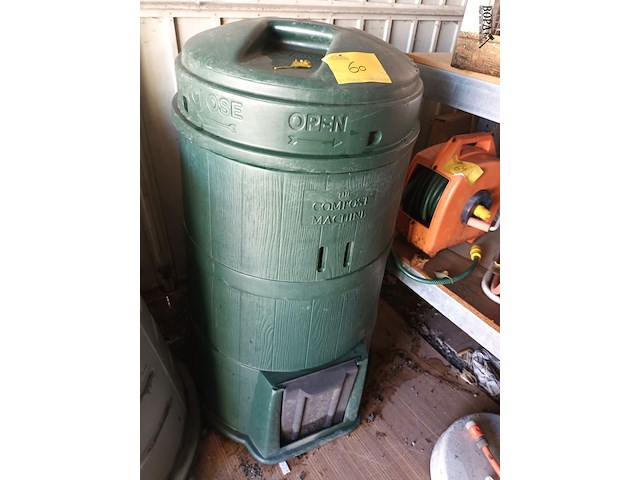 Lot 60 - compostvat groen - afbeelding 2 van  3