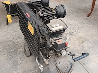 Lot 60 - compressor badger - afbeelding 2 van  4