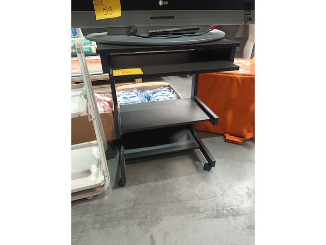 Lot 60 - computertafel - afbeelding 2 van  3