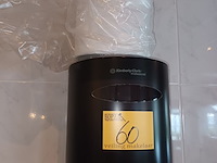 Lot 60 - dispensers voor papier en zeep. 3 stuks - afbeelding 1 van  3