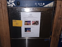 Lot 60 - glazenwasser lasa - afbeelding 1 van  3