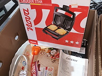 Lot 60 - huisraad. 3 dozen - afbeelding 4 van  9