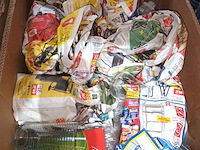 Lot 60 - huisraad. 3 dozen - afbeelding 5 van  9