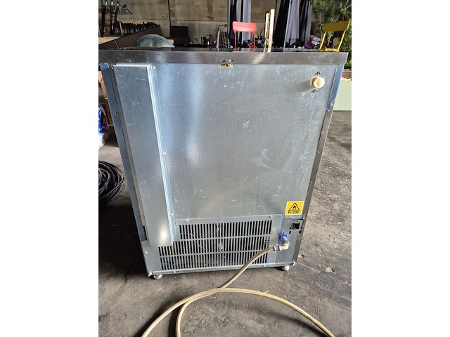 Lot 60 - ijsblokjes machine hoshizaki - afbeelding 3 van  4