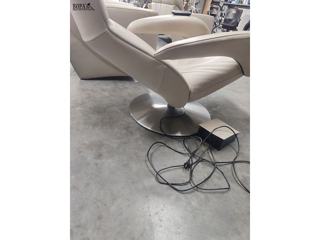 Lot 60 - jori relaxzetel - afbeelding 4 van  5