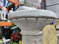 Lot 60 - klassieke witte zuil in steengoed - afbeelding 6 van  8