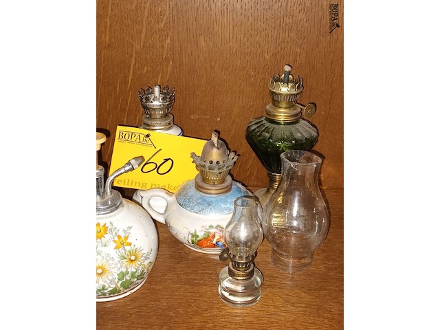 Lot 60 - kleine lampen. 5 stuks - afbeelding 1 van  3