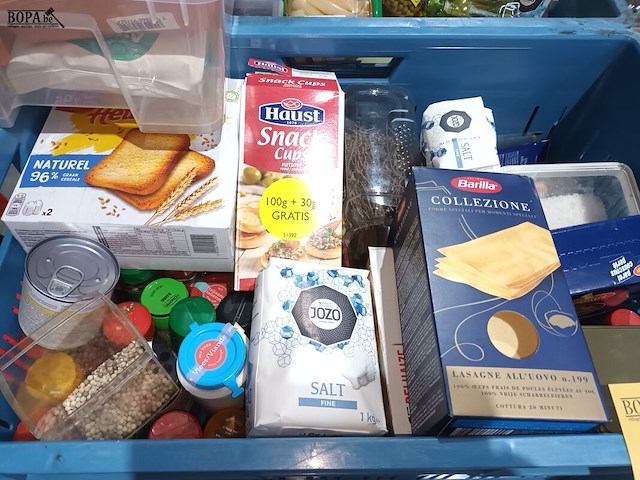 Lot 60 - kruiden, conserven, droogvoeding - afbeelding 1 van  4