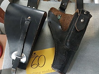 Lot 60 - lederen holsters, 2 stuks - afbeelding 1 van  1